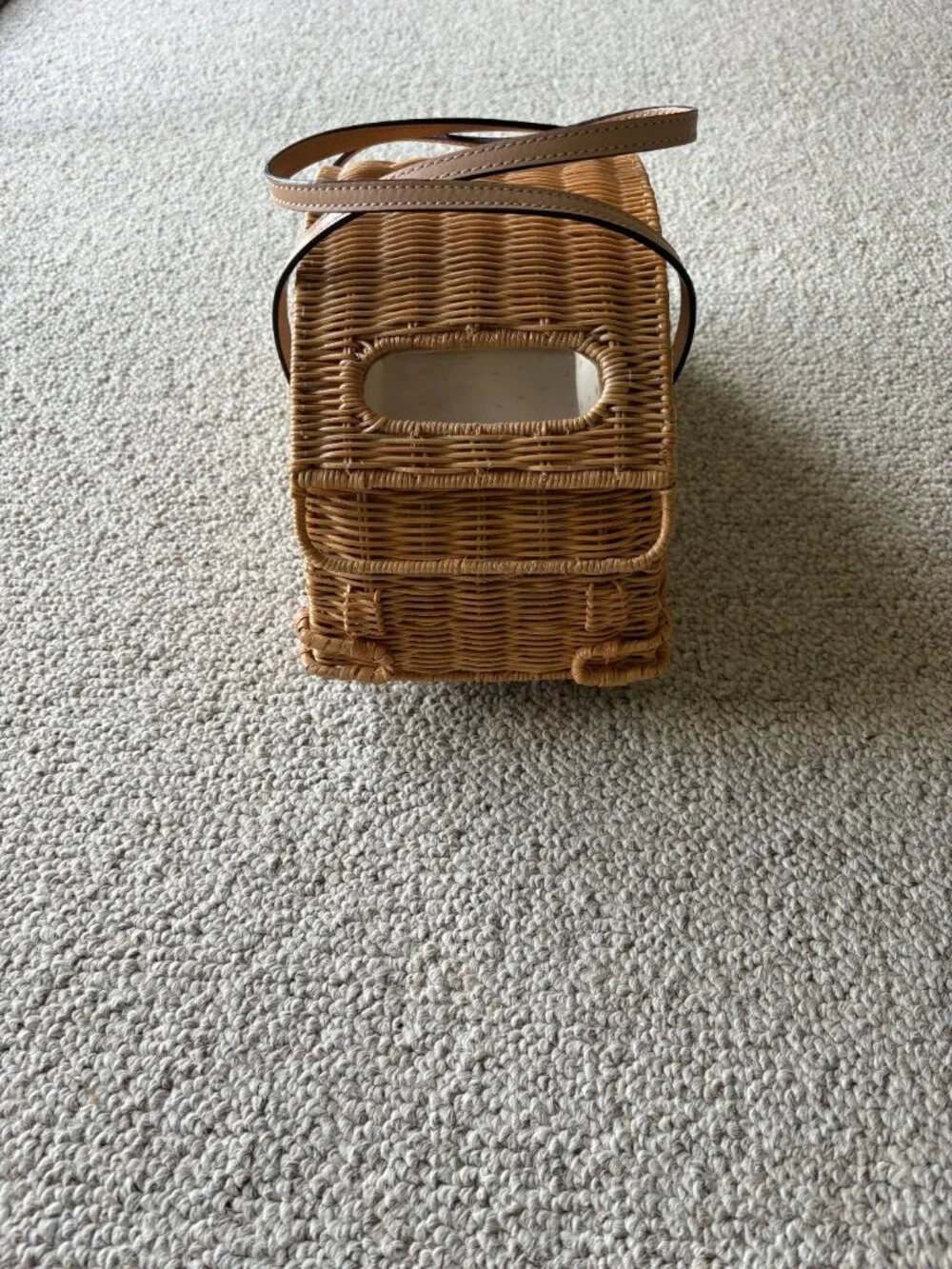 Kate Spade Vita Riva Wicker Car Bag Rare Novelty Designer Purse - Picture 5 of 10